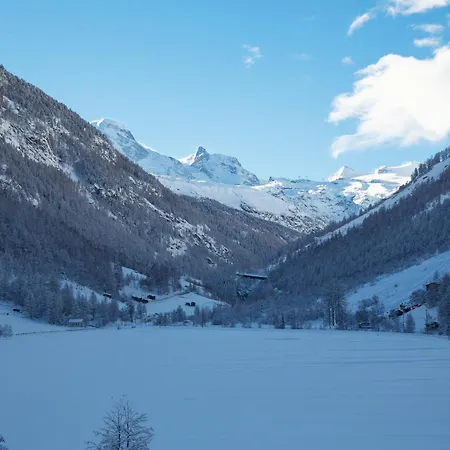 Walliserhof Hotel 2*