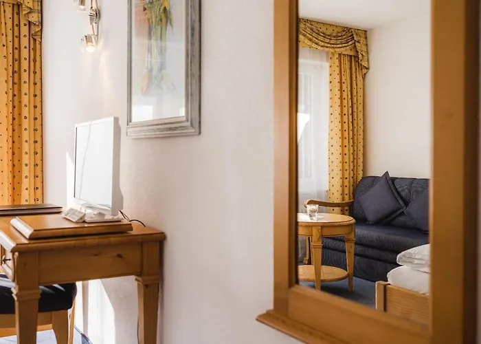 فندق Walliserhof تاش